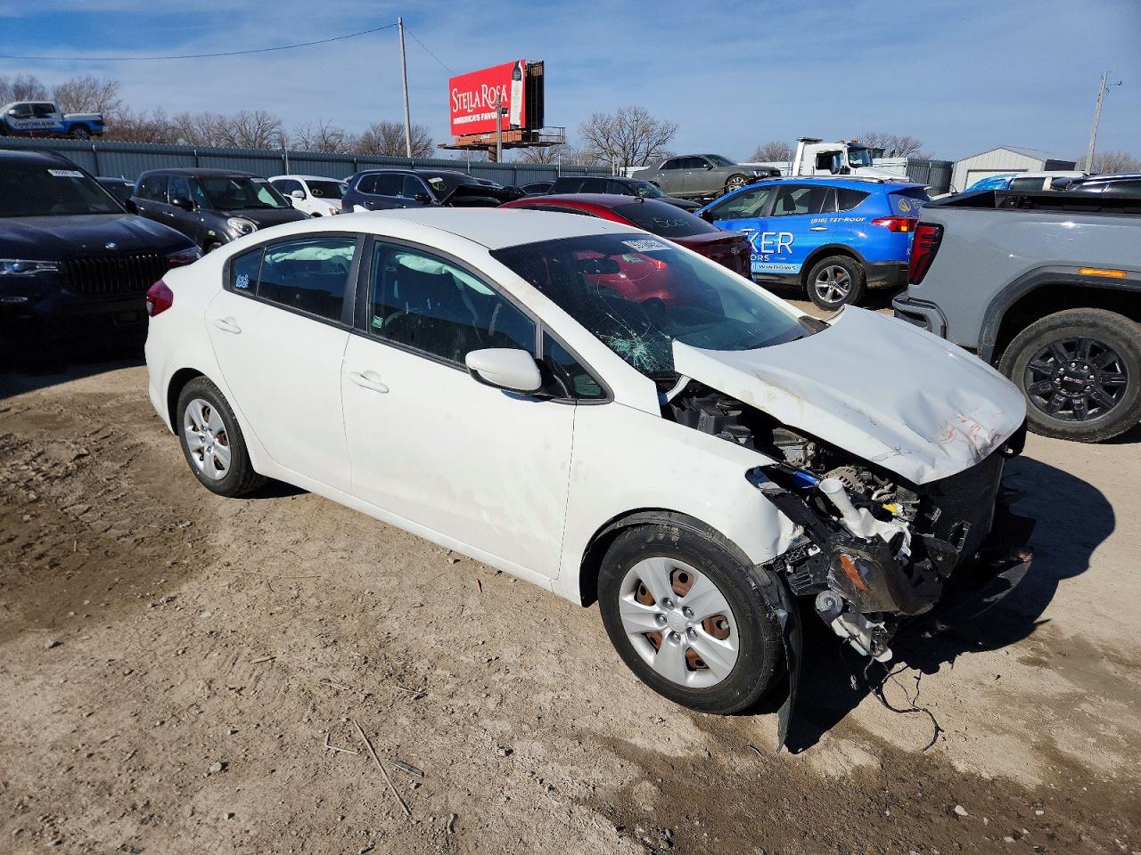 2017 KIA FORTE LX photo 4