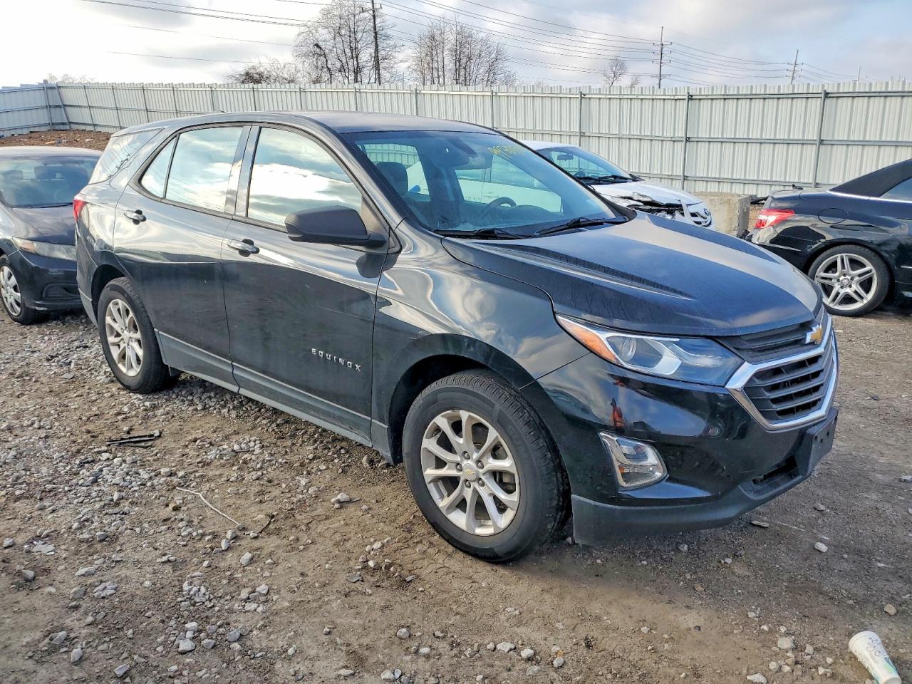 2019 CHEVROLET EQUINOX LS photo 4