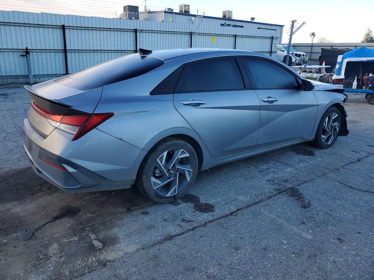 2025 HYUNDAI ELANTRA SEL SPORT photo 3
