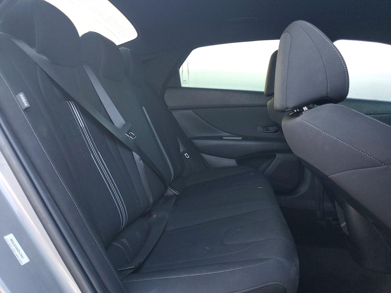2025 HYUNDAI ELANTRA SEL SPORT photo 10