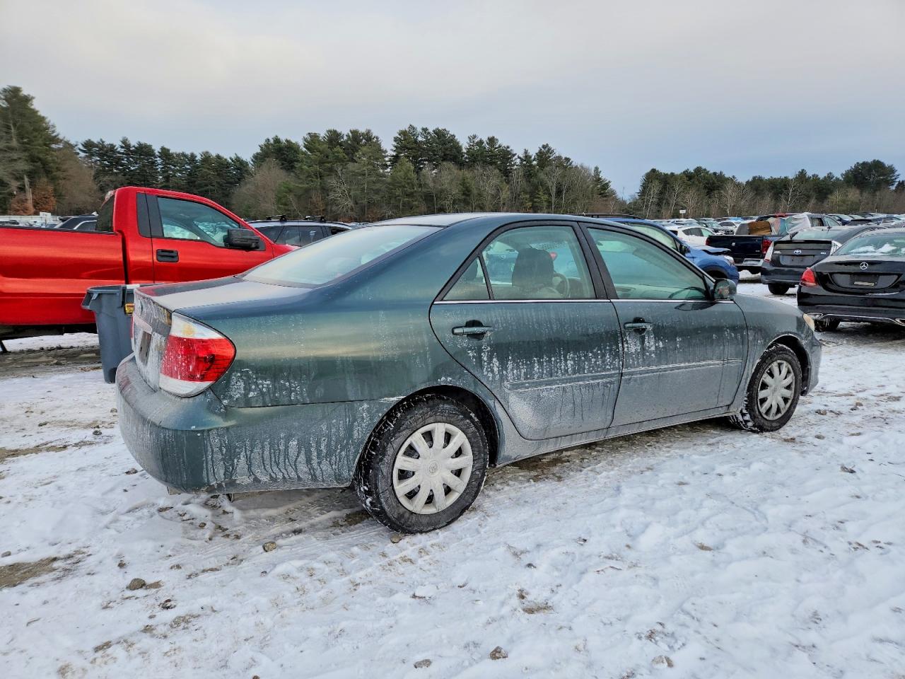 2005 TOYOTA CAMRY LE photo 3