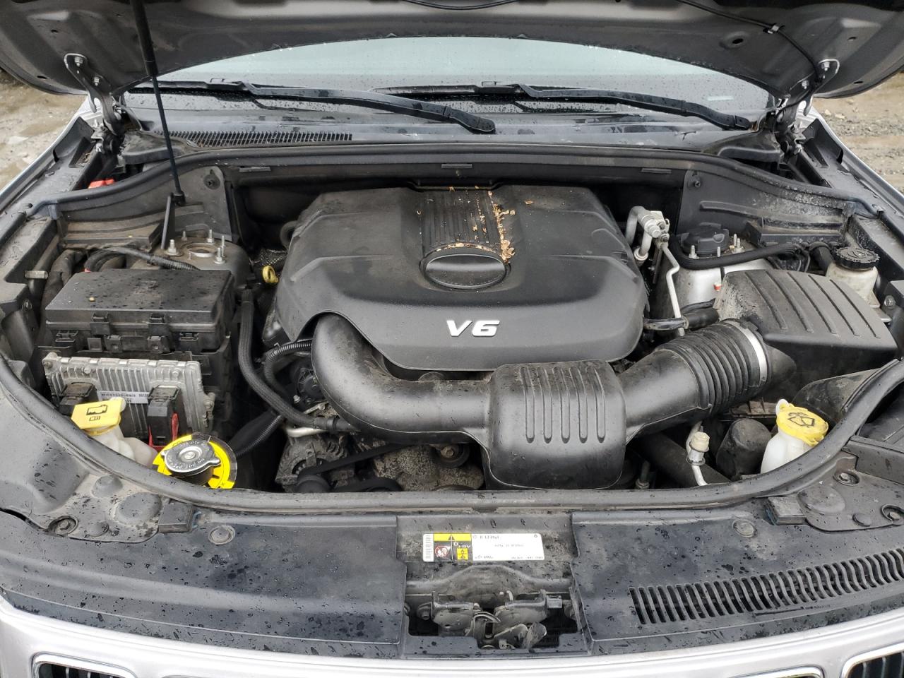 2015 JEEP GRAND CHEROKEE LAREDO photo 12