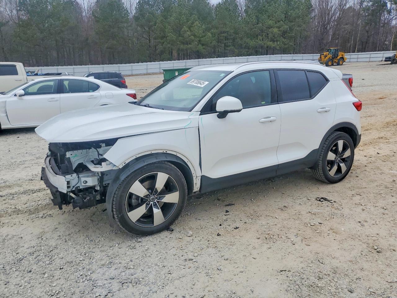 2019 VOLVO XC40
