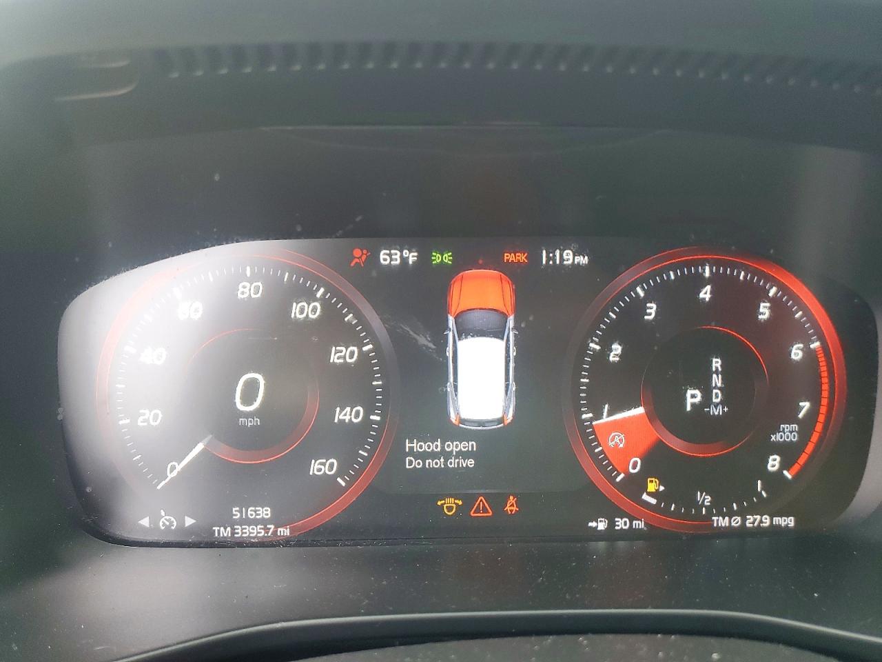 2019 VOLVO XC40 T5 MOMENTUM photo 9