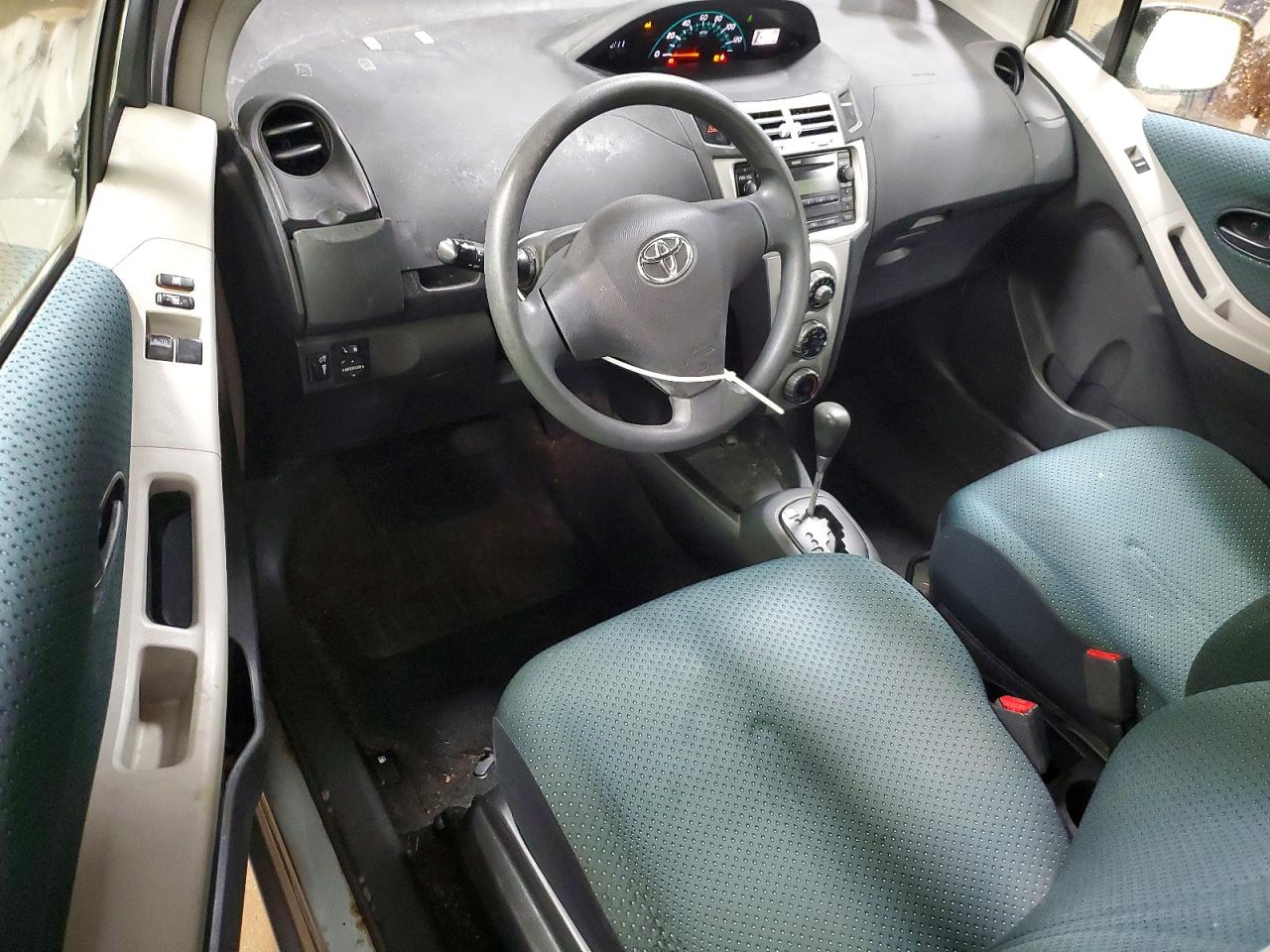 2008 TOYOTA YARIS photo 8