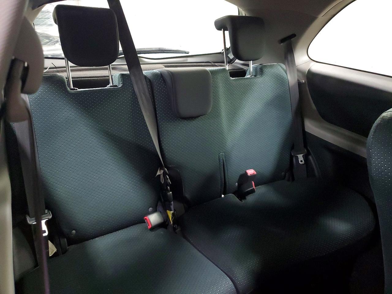 2008 TOYOTA YARIS photo 10