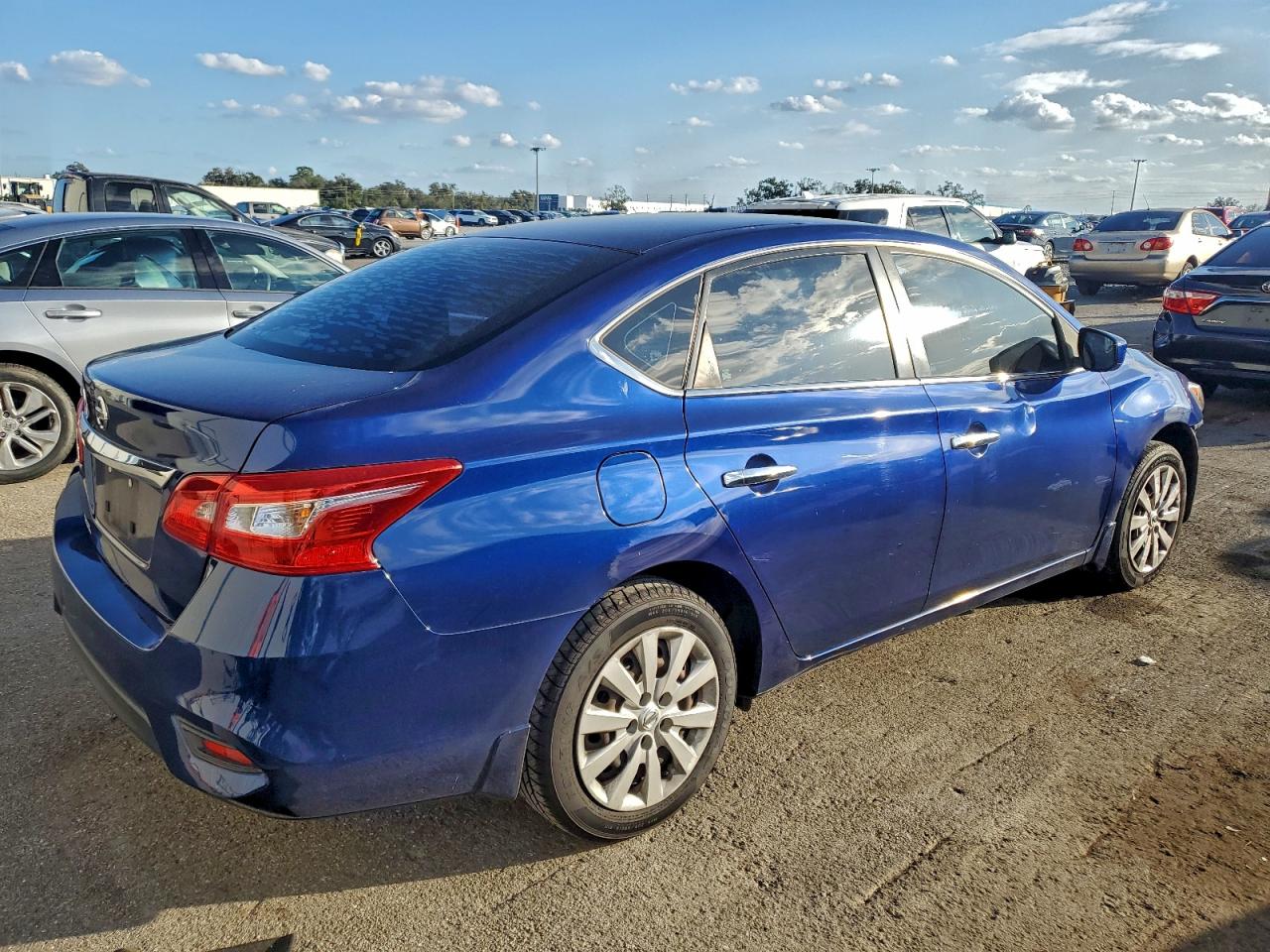2019 NISSAN SENTRA S photo 7