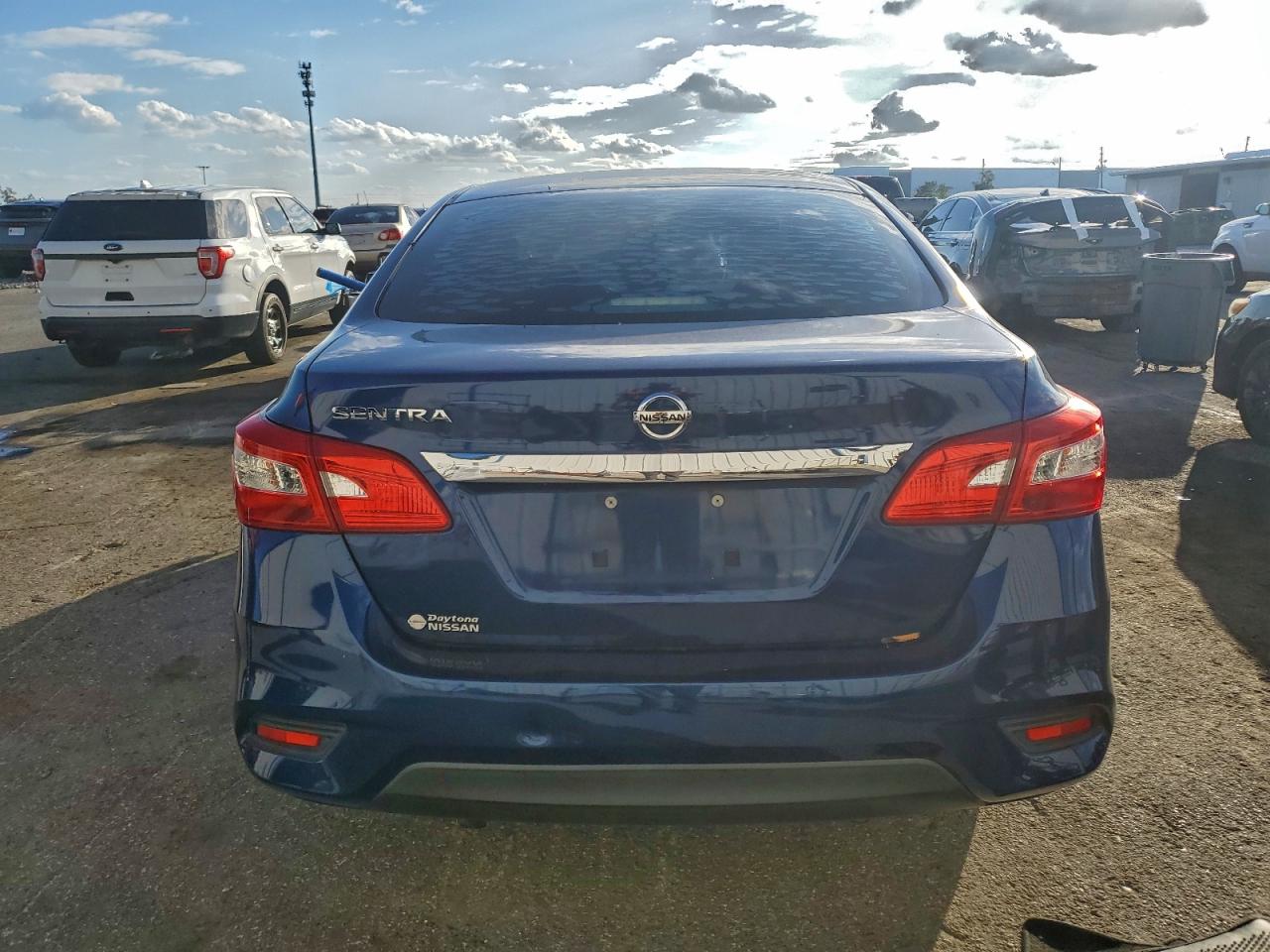 2019 NISSAN SENTRA S photo 16