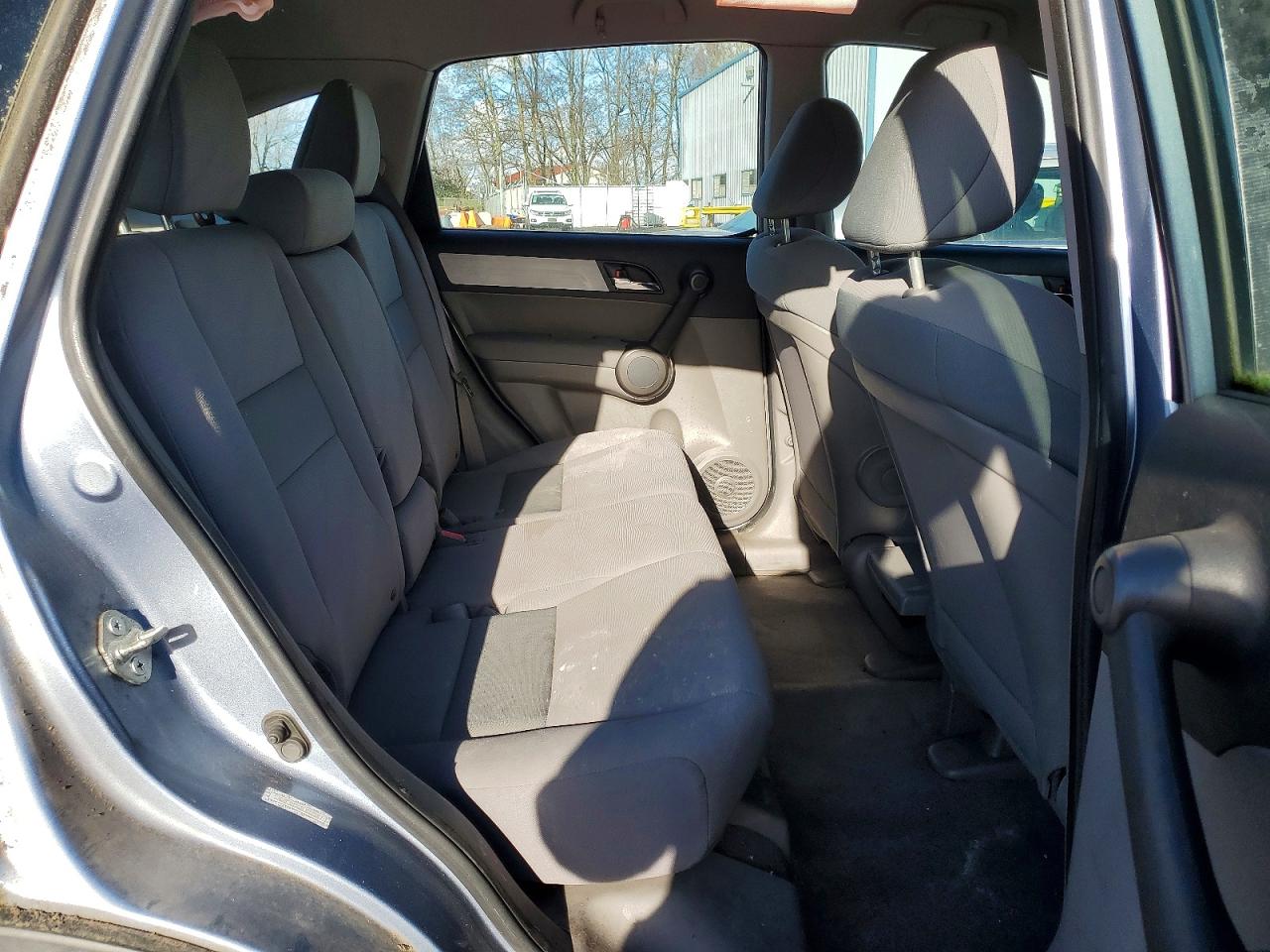 2011 HONDA CR-V LX photo 28