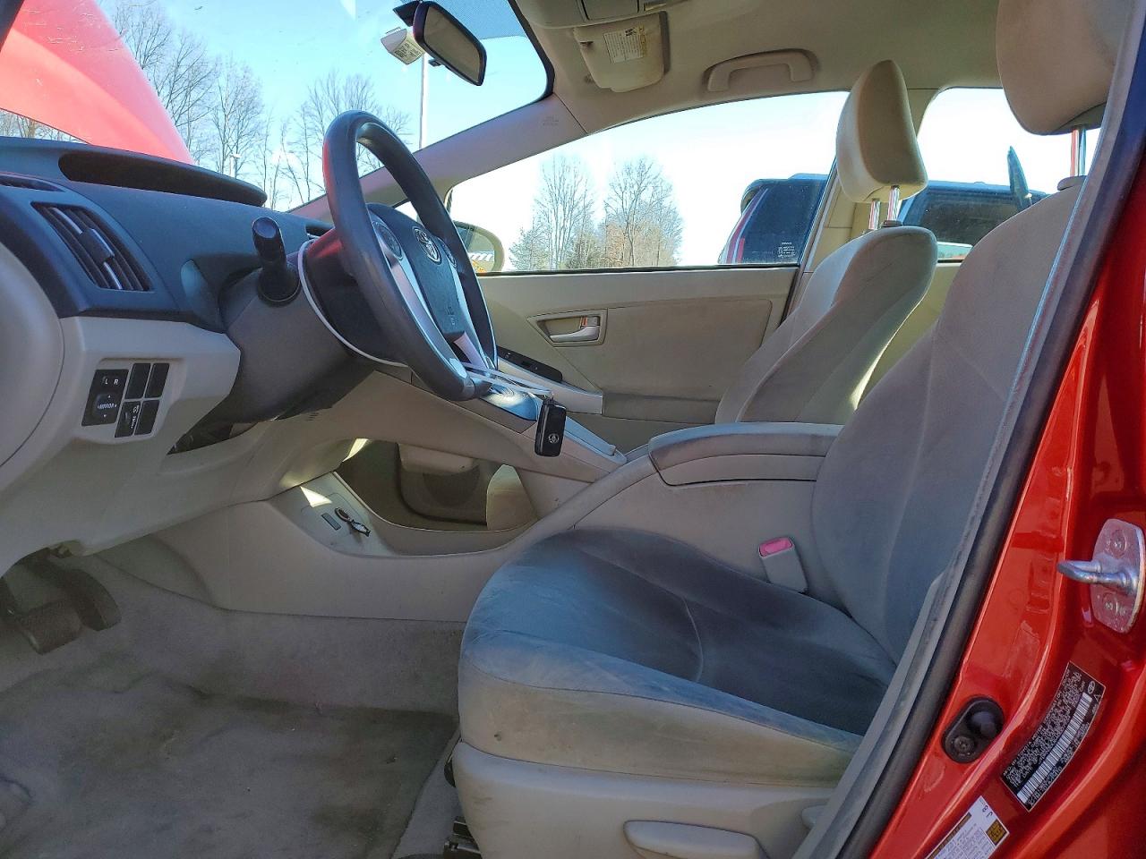 2010 TOYOTA PRIUS photo 19