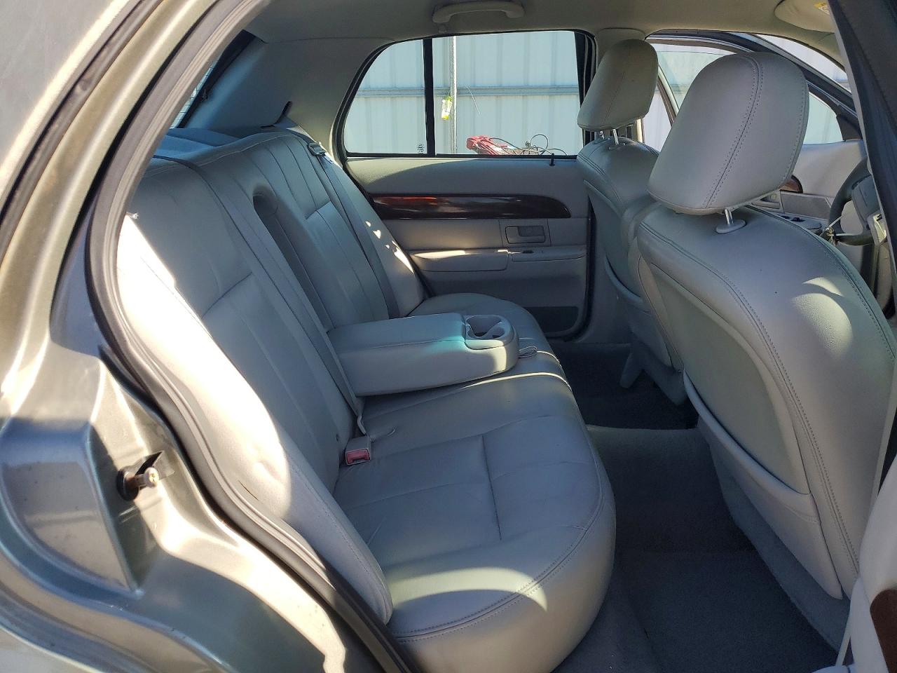 2003 MERCURY GRAND MARQUIS GS photo 10