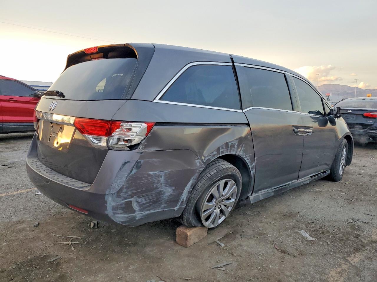2016 HONDA ODYSSEY EX photo 5