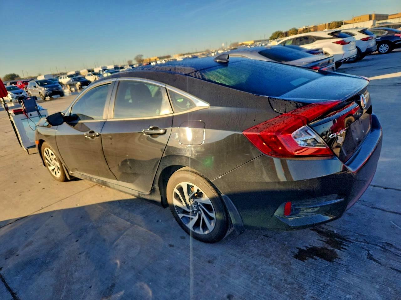 2017 HONDA CIVIC EX photo 2