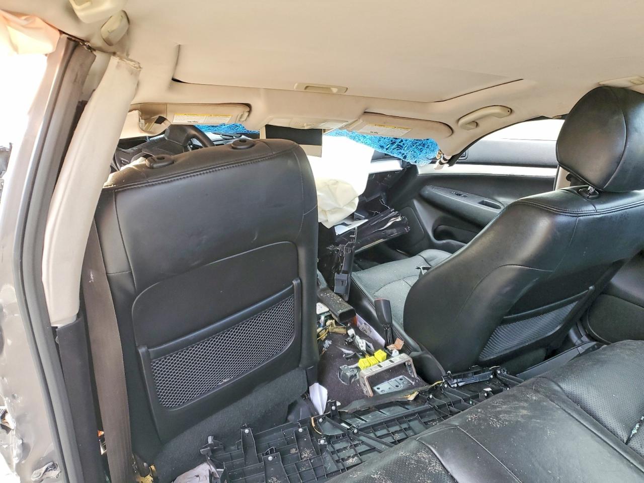 2013 INFINITI G37 photo 8