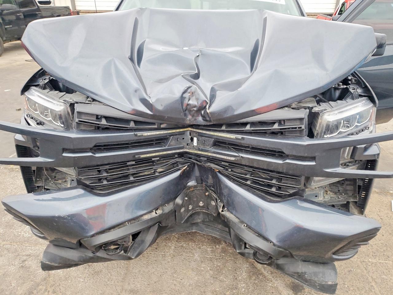 2021 CHEVROLET SILVERADO K1500 RST photo 11