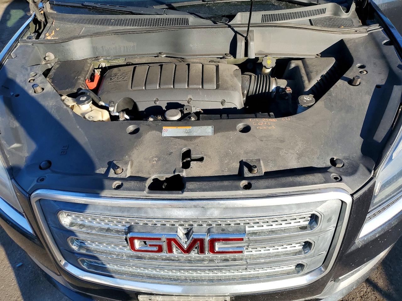 2014 GMC ACADIA SLE photo 12