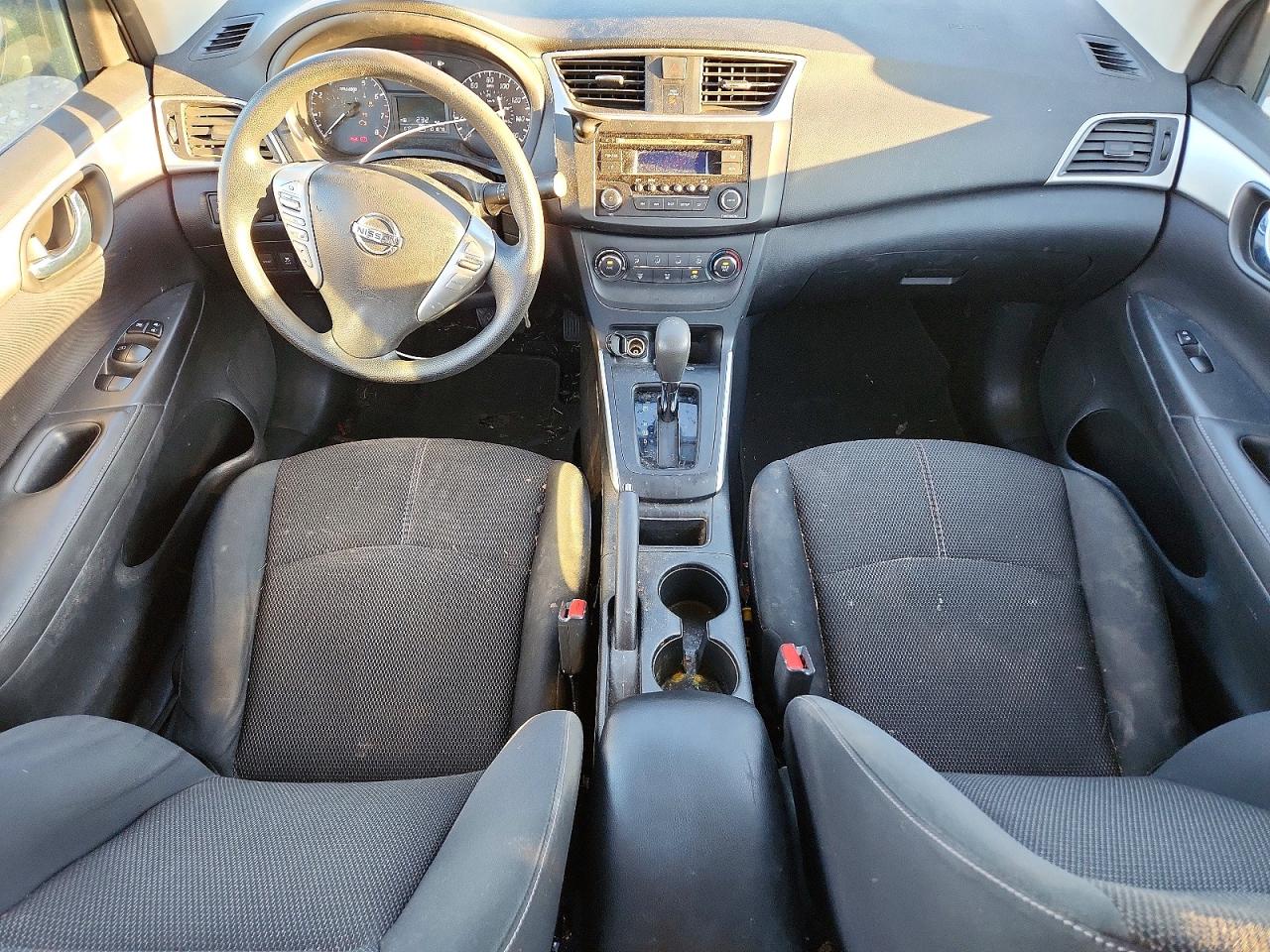2016 NISSAN SENTRA S photo 8