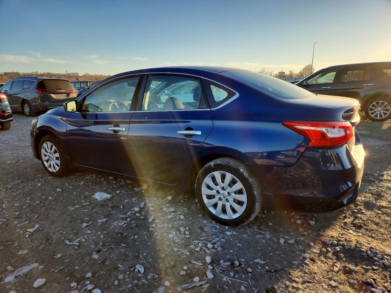 2016 NISSAN SENTRA S photo 2