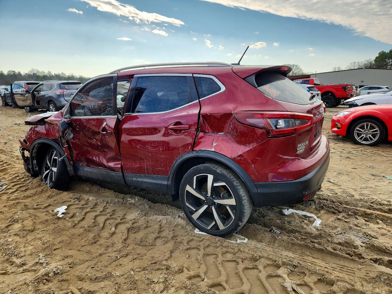 2020 NISSAN ROGUE SPORT S photo 2