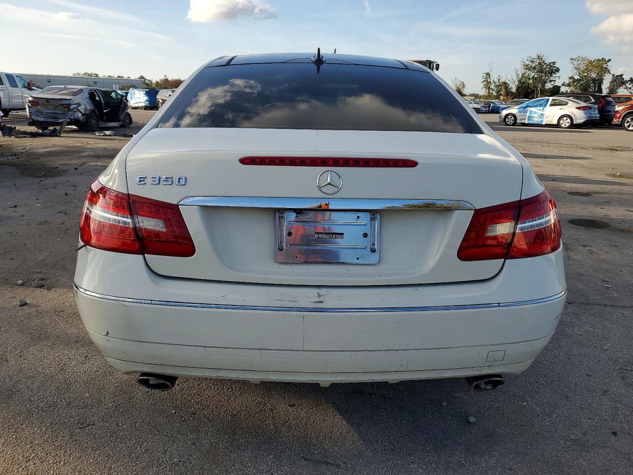 2012 MERCEDES-BENZ E 350 photo 6
