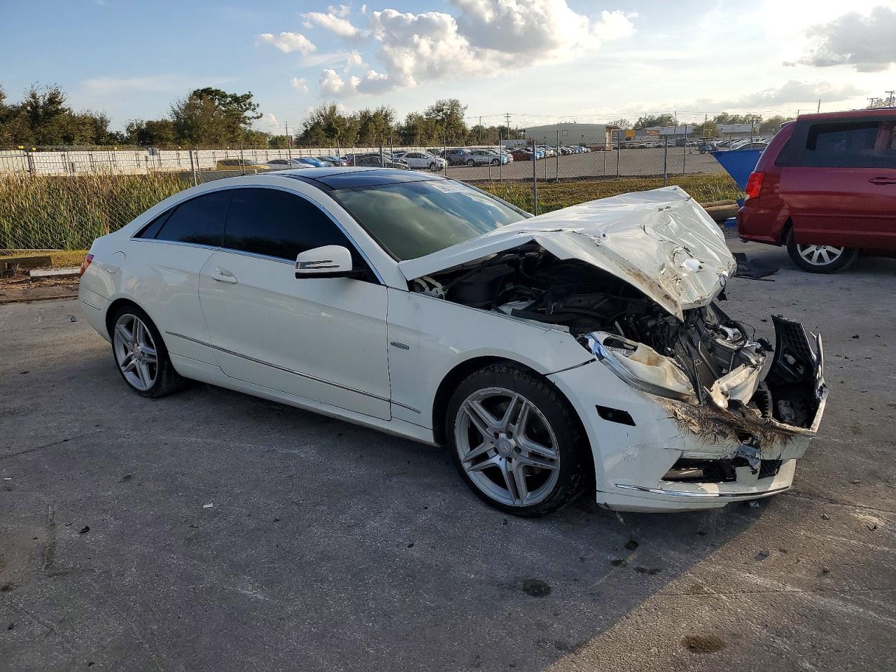2012 MERCEDES-BENZ E 350 photo 4