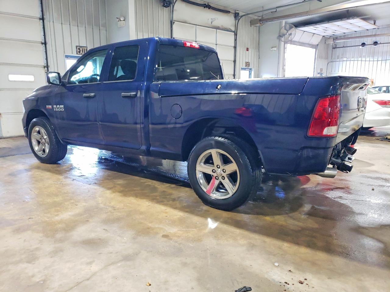 2014 RAM 1500 ST photo 2