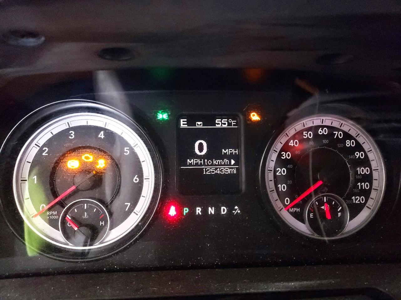 2014 RAM 1500 ST photo 9