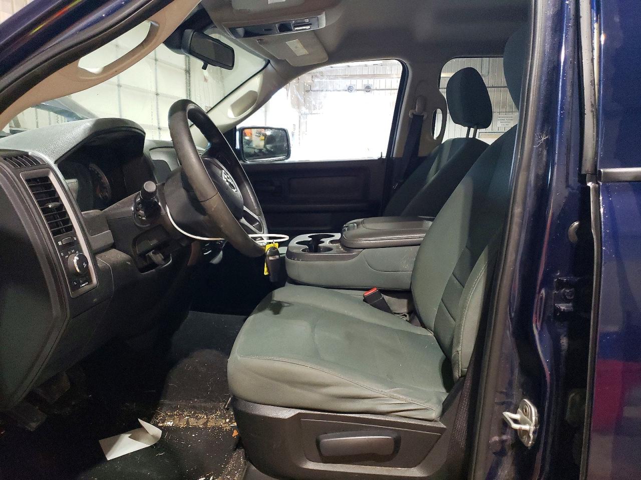 2014 RAM 1500 ST photo 7