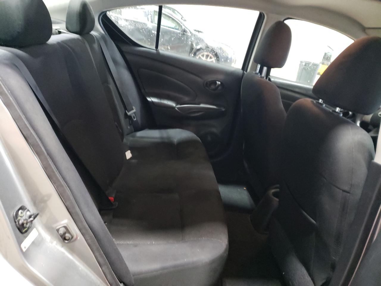 2012 NISSAN VERSA S photo 10