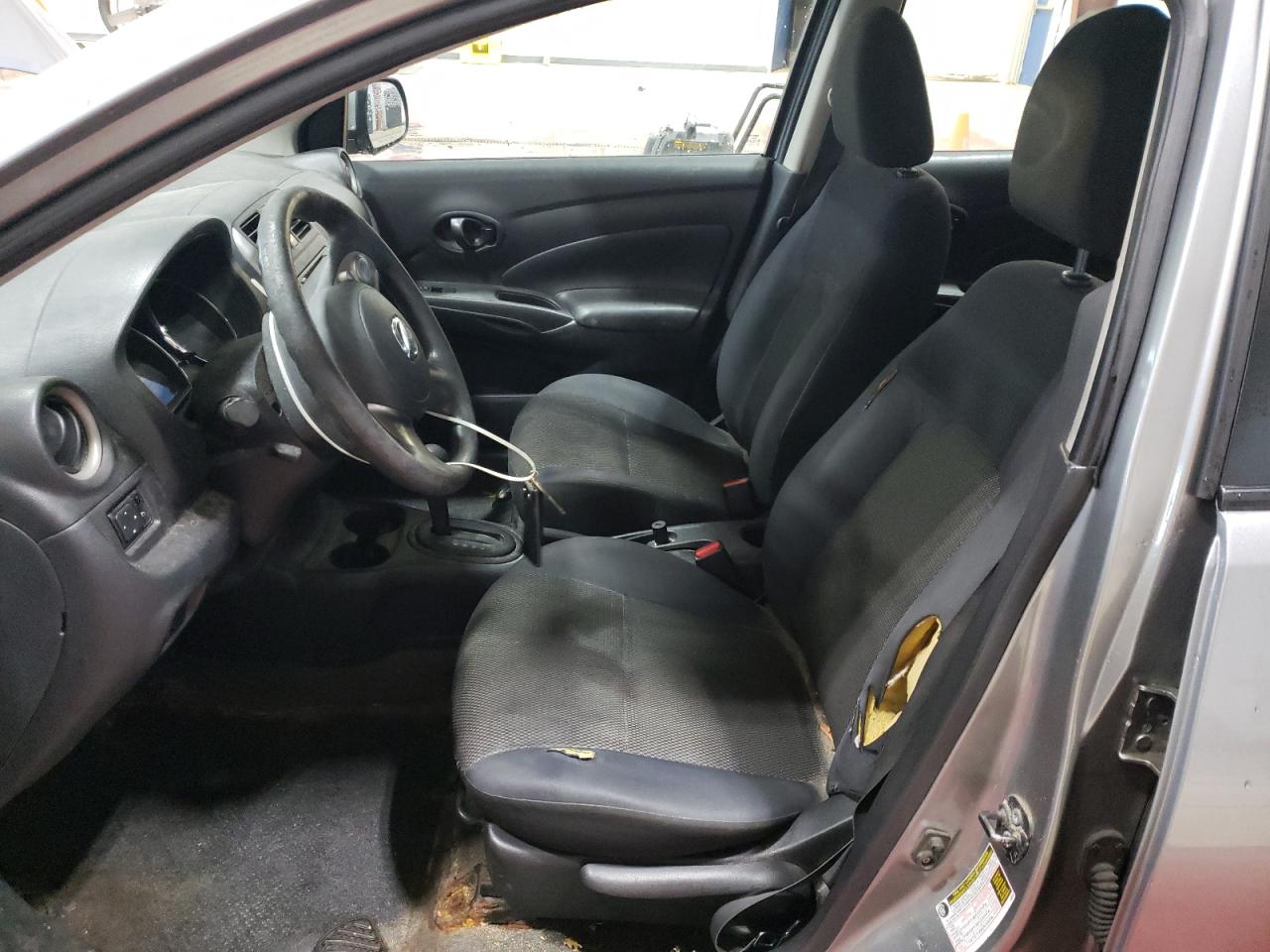 2012 NISSAN VERSA S photo 7
