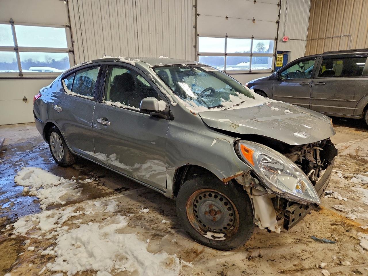 2012 NISSAN VERSA S photo 4