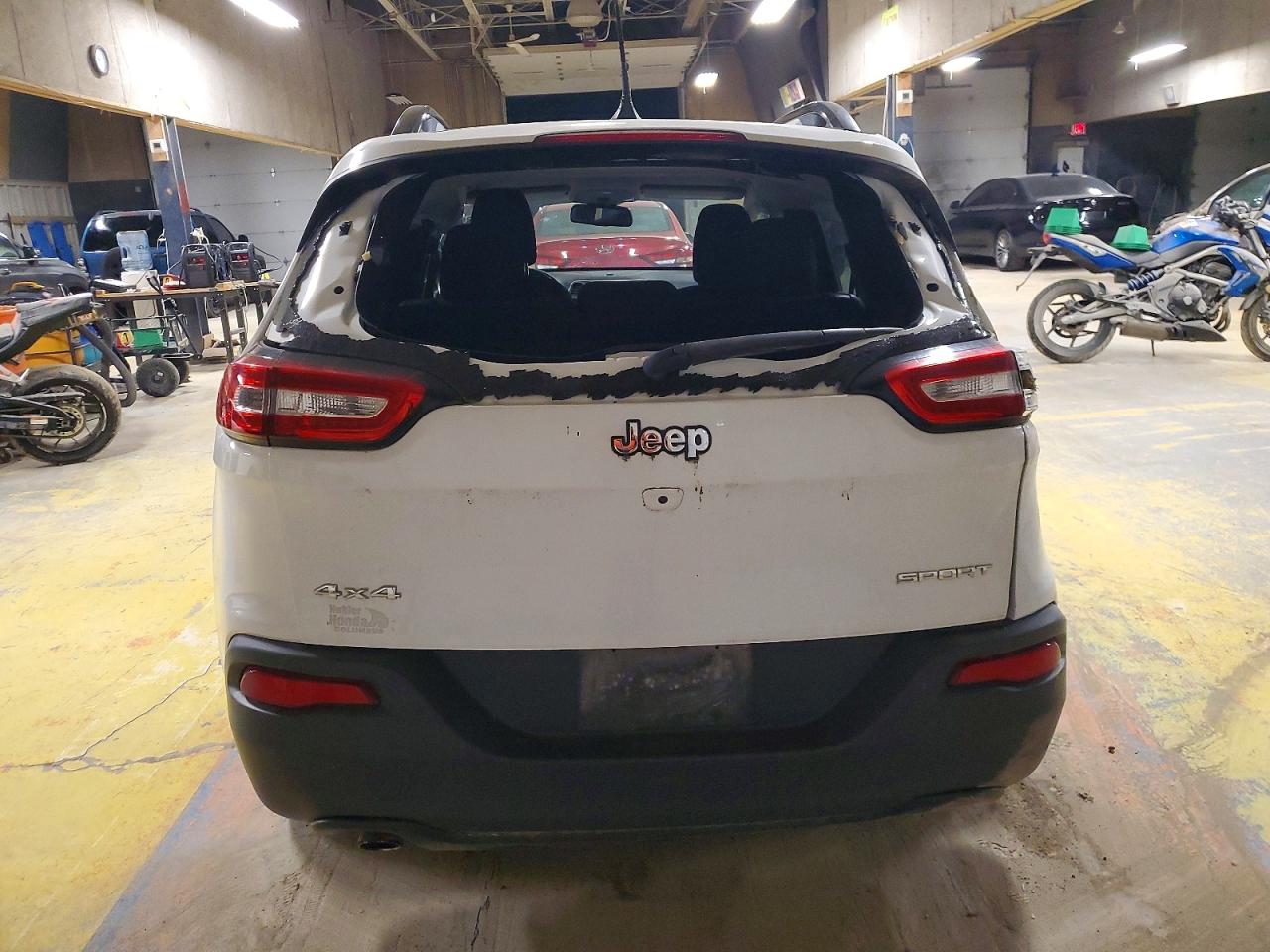 2016 JEEP CHEROKEE SPORT photo 6
