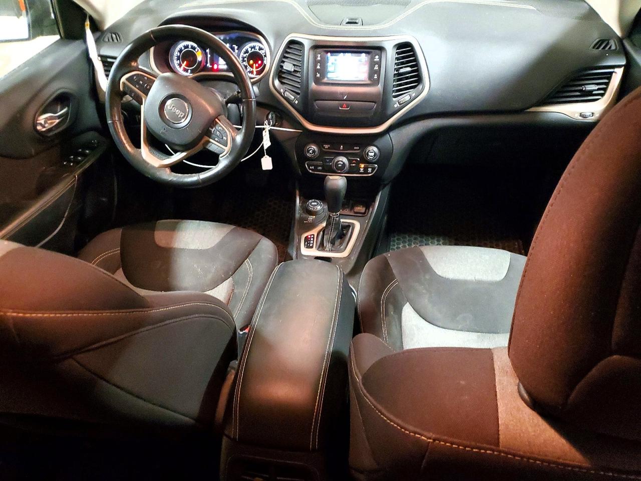 2016 JEEP CHEROKEE SPORT photo 8
