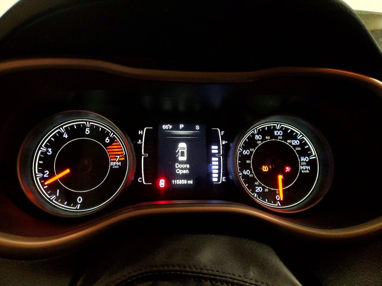 2016 JEEP CHEROKEE SPORT photo 9