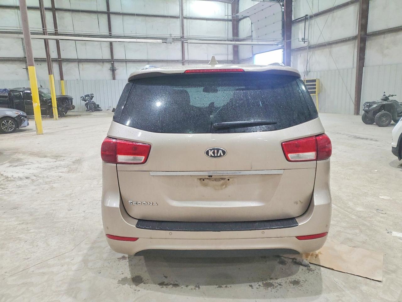 2017 KIA SEDONA EX photo 6