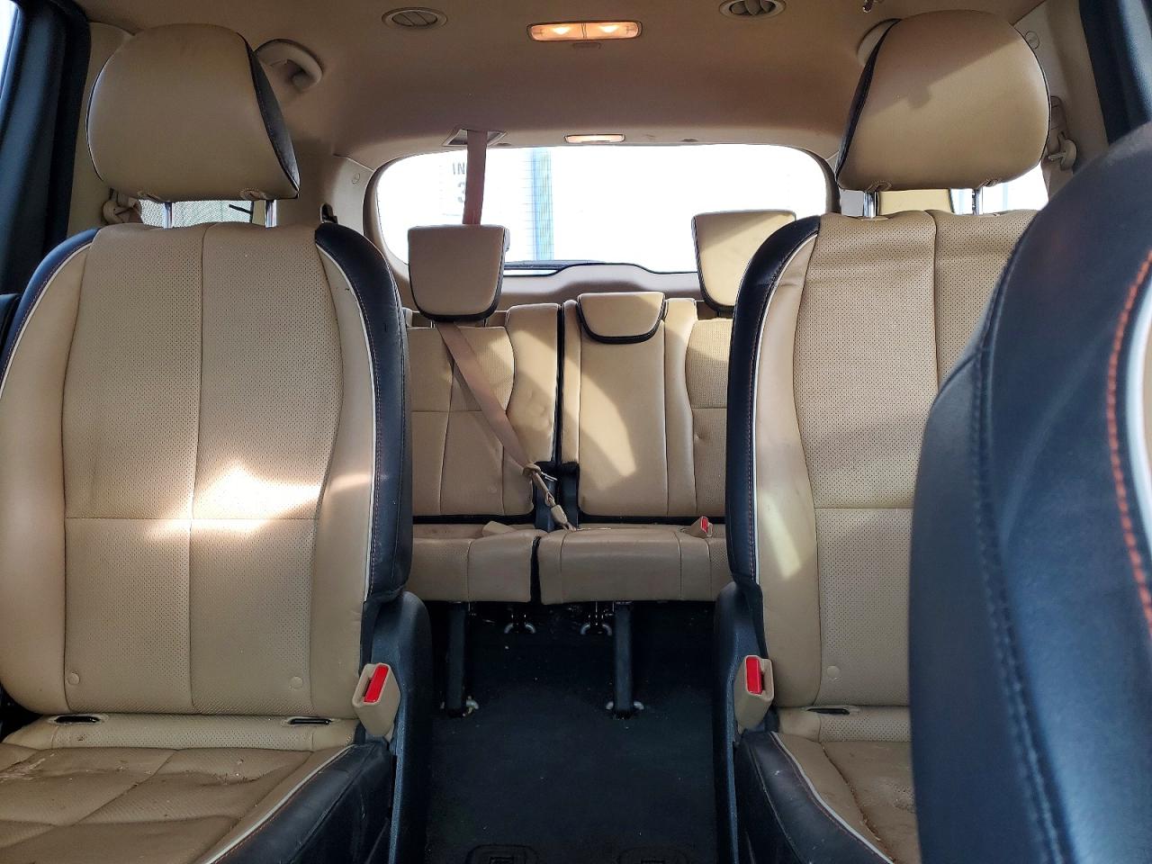 2017 KIA SEDONA EX photo 10