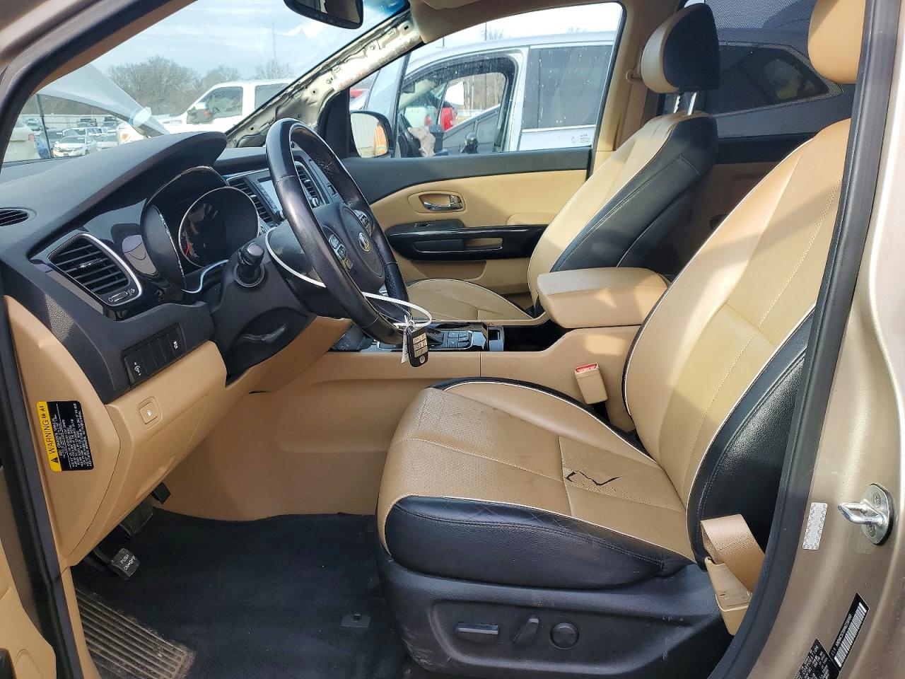 2017 KIA SEDONA EX photo 7