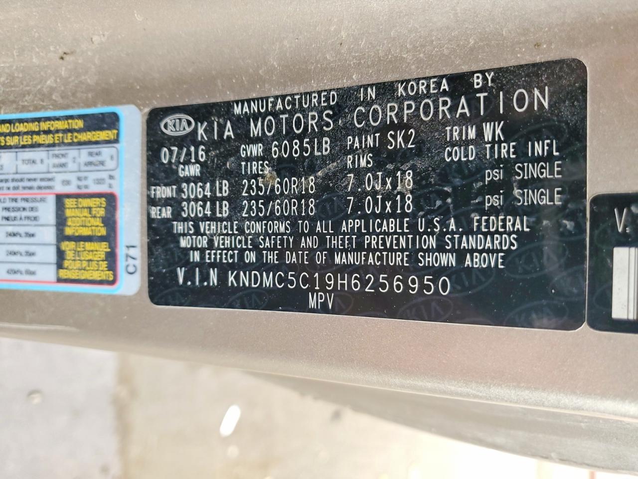 2017 KIA SEDONA EX photo 14