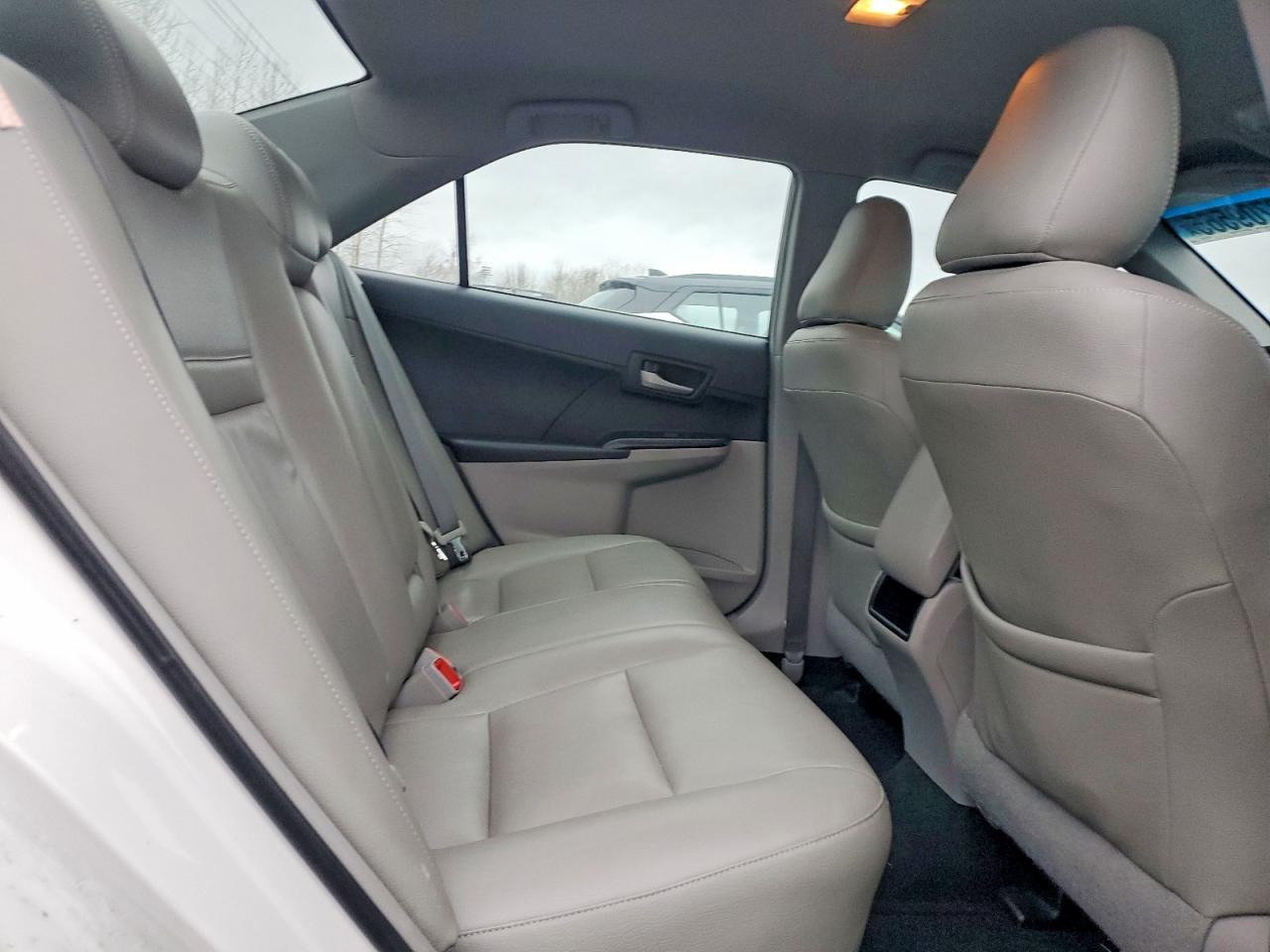 2012 TOYOTA CAMRY BASE photo 10