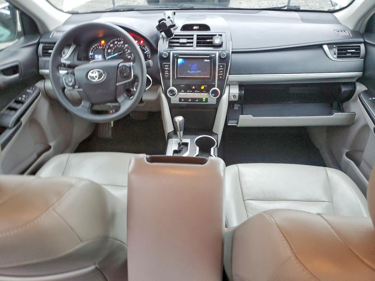 2012 TOYOTA CAMRY BASE photo 8