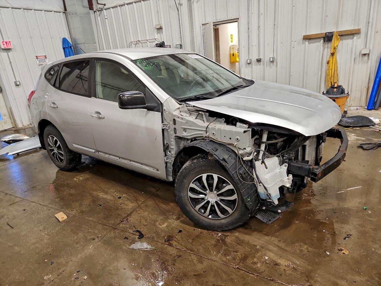 2011 NISSAN ROGUE S photo 4