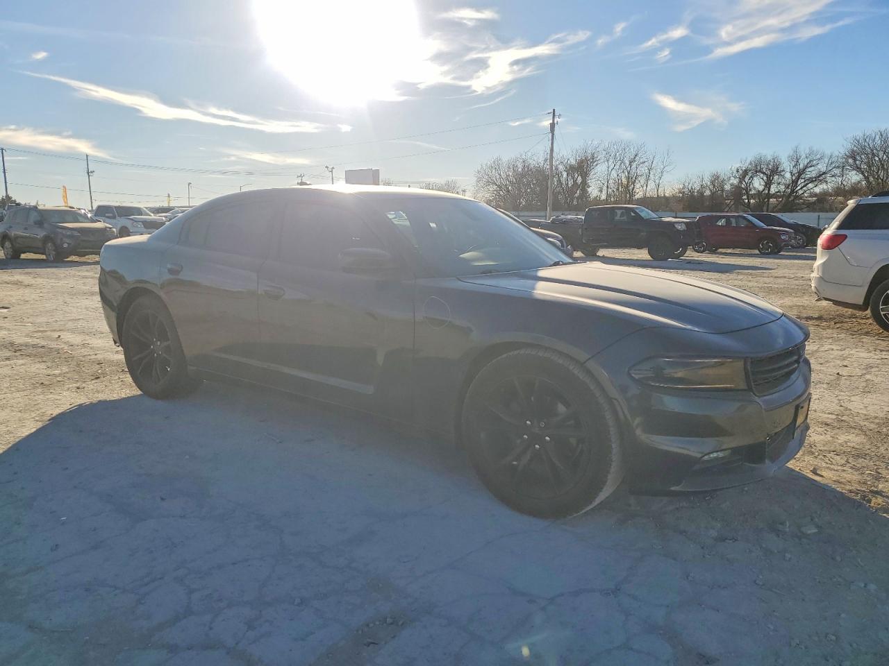 2016 DODGE CHARGER SXT photo 4
