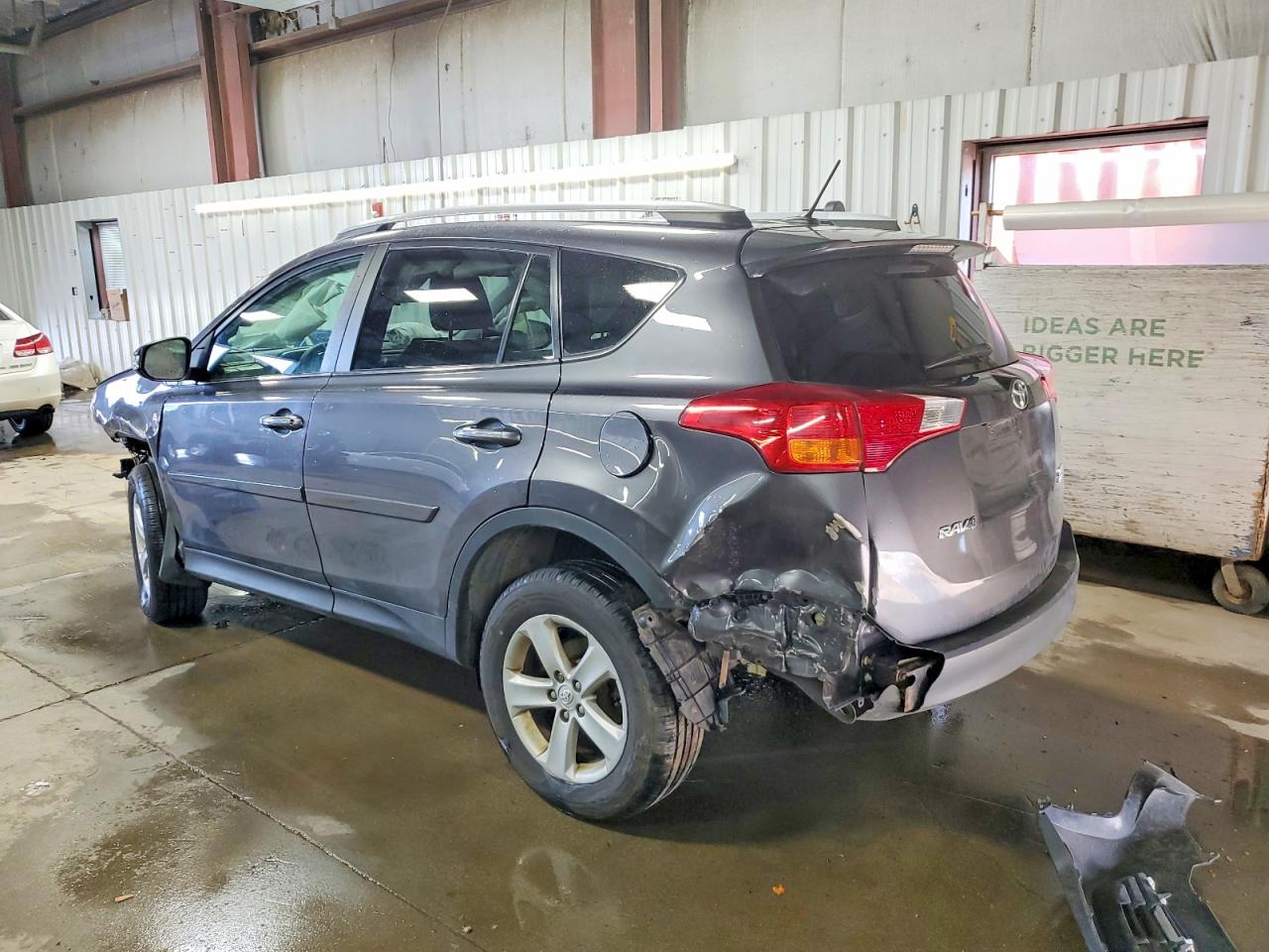 2014 TOYOTA RAV4 photo 2