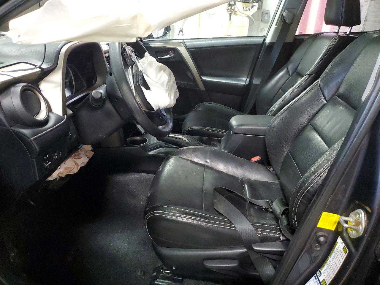 2014 TOYOTA RAV4 photo 7