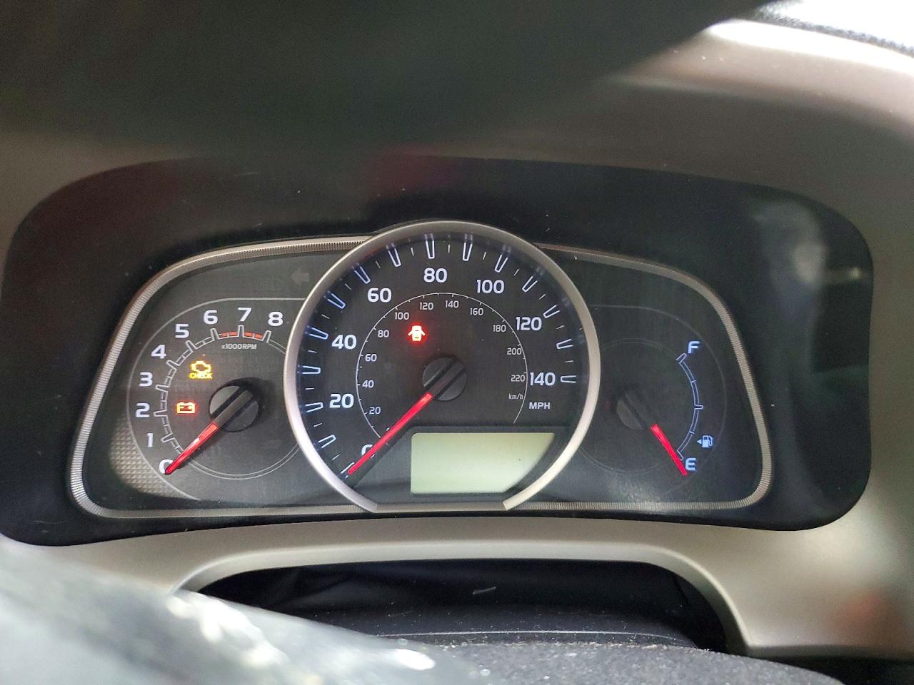 2014 TOYOTA RAV4 photo 9