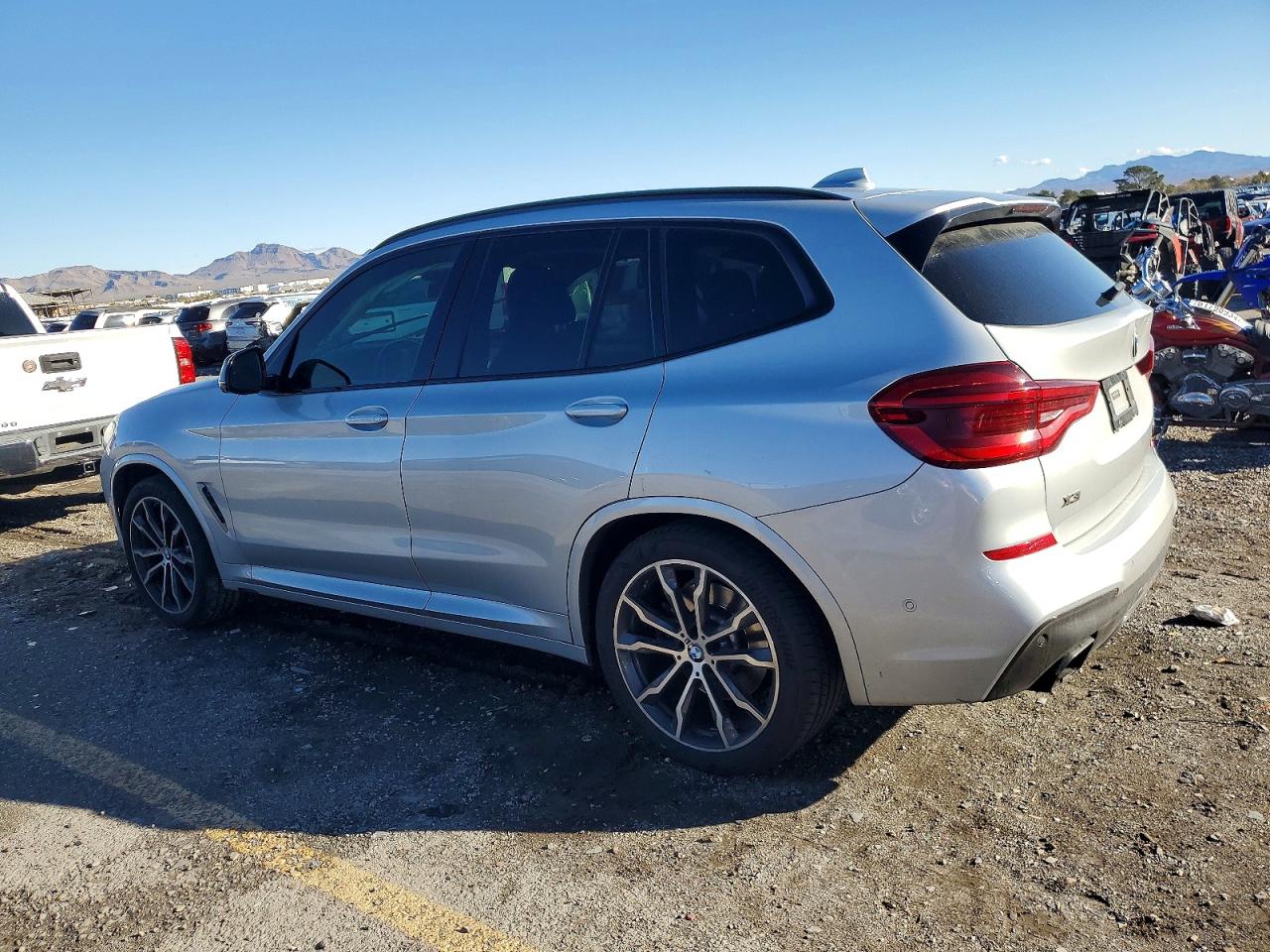 2019 BMW X3 XDRIVEM40I photo 2