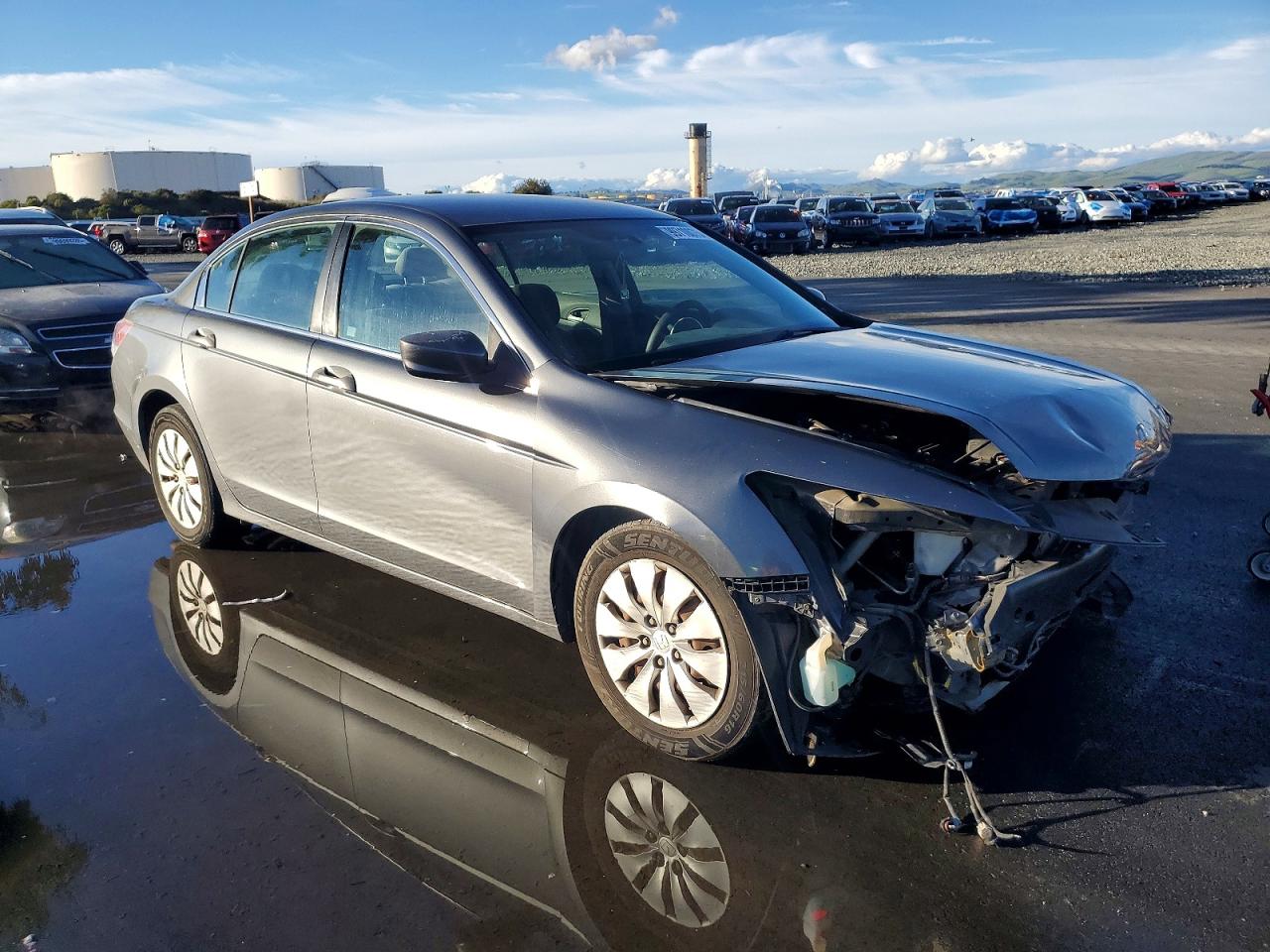 2010 HONDA ACCORD LX photo 4