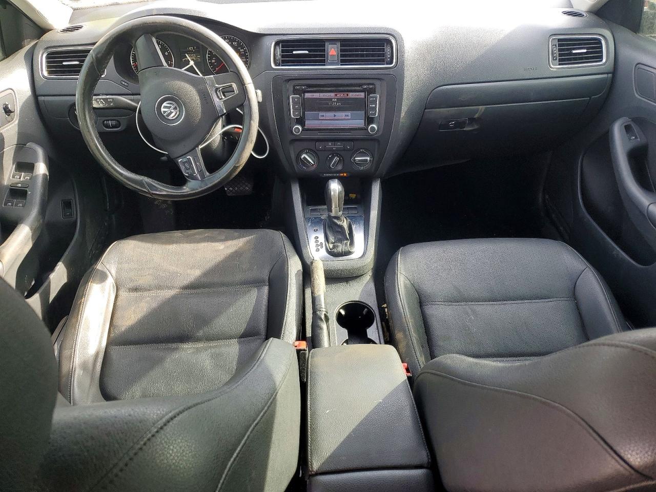 2012 VOLKSWAGEN JETTA SE photo 8