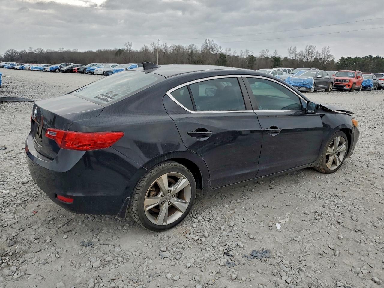 2013 ACURA ILX 20 TECH photo 3