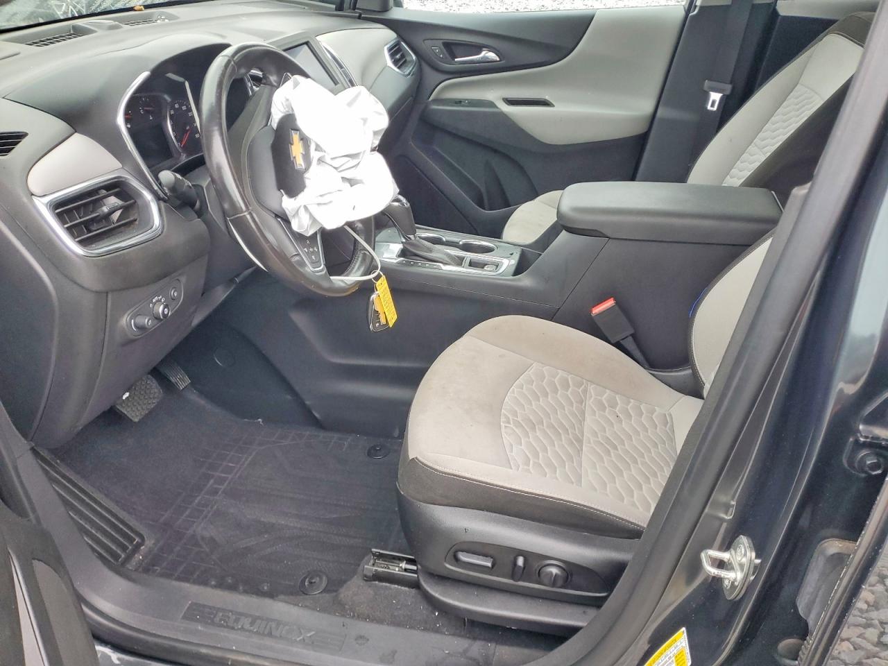 2020 CHEVROLET EQUINOX LT photo 7